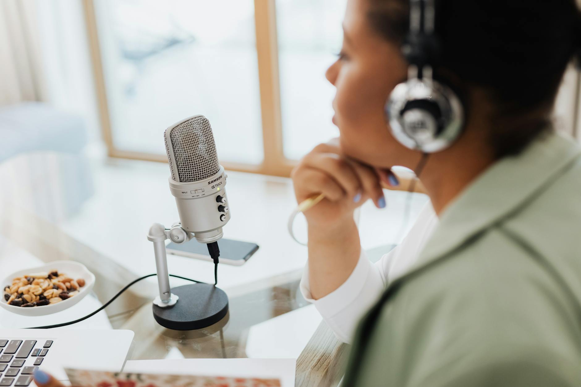 Podcast Ad Formats in 2026: A Deep Dive for Modern Creators